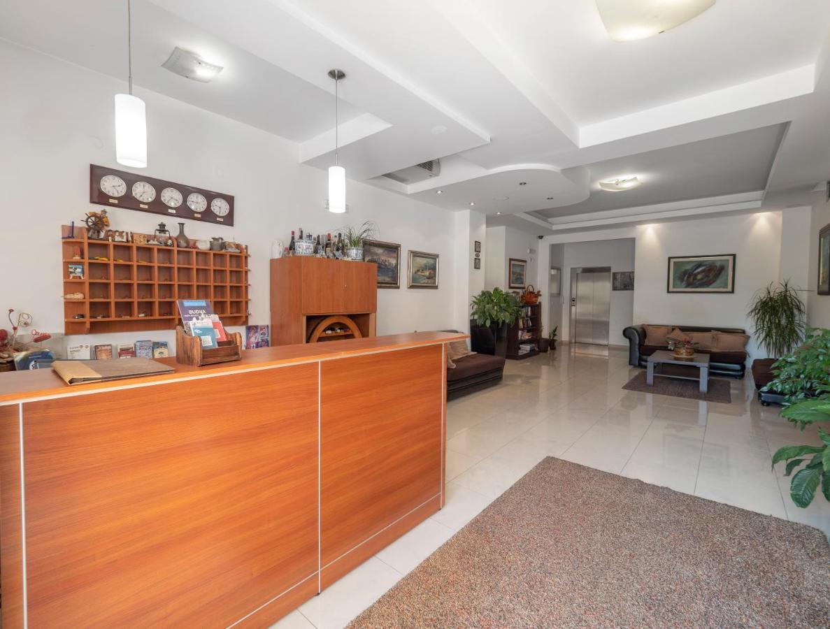 Butua Apartment