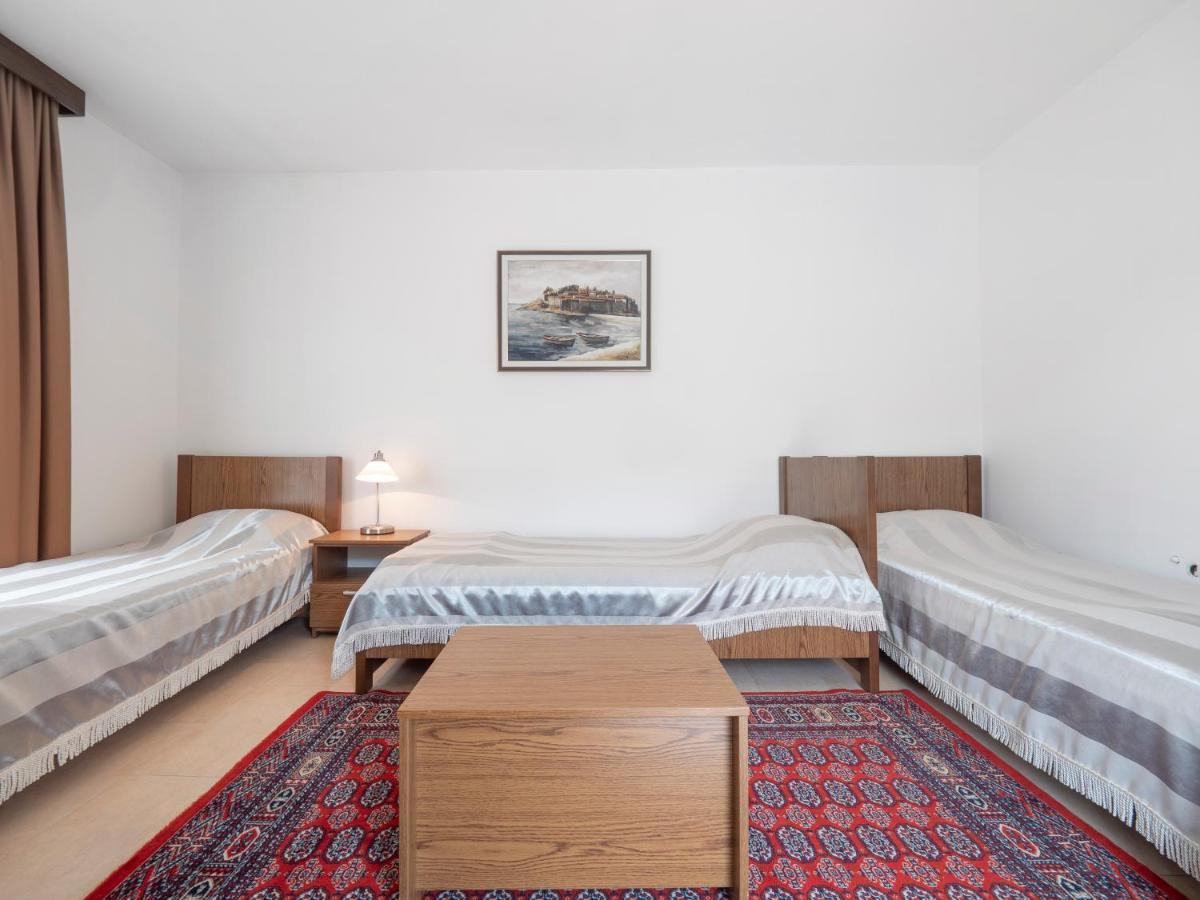 Butua Apartment