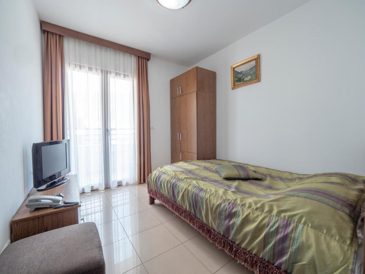 Apartment Butua *
