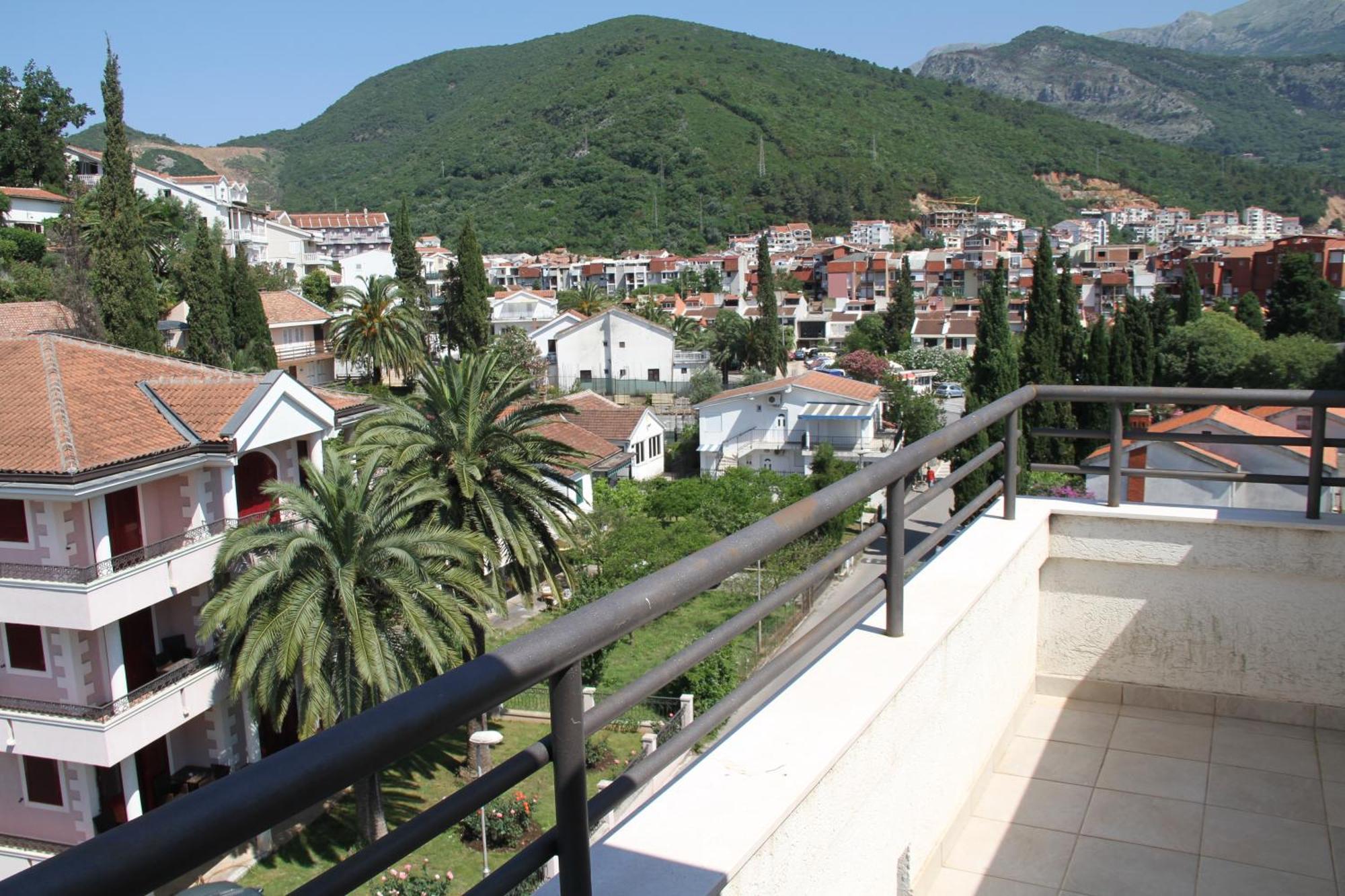 Apartment Butua